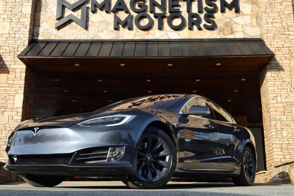 TESLA MODEL S 2019 5YJSA1E20KF334717 image